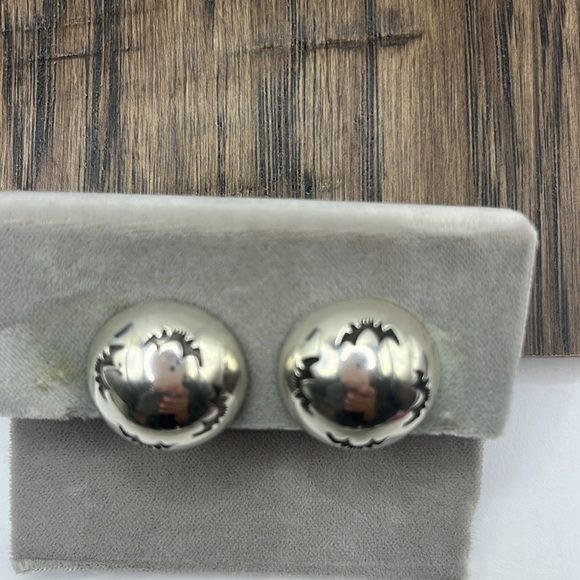 Polished Sterling Silver Button Earrings Clip on Etched in Black Halloween - Picture 3 of 11
